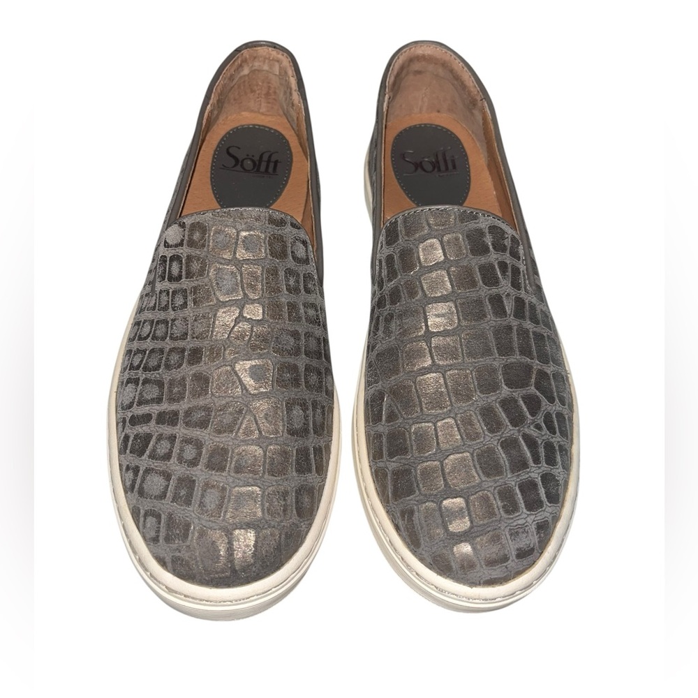 Sofft Slip On Comfort Shoes Gray Croc Suede Casual Platform Sneakers Size 7 M